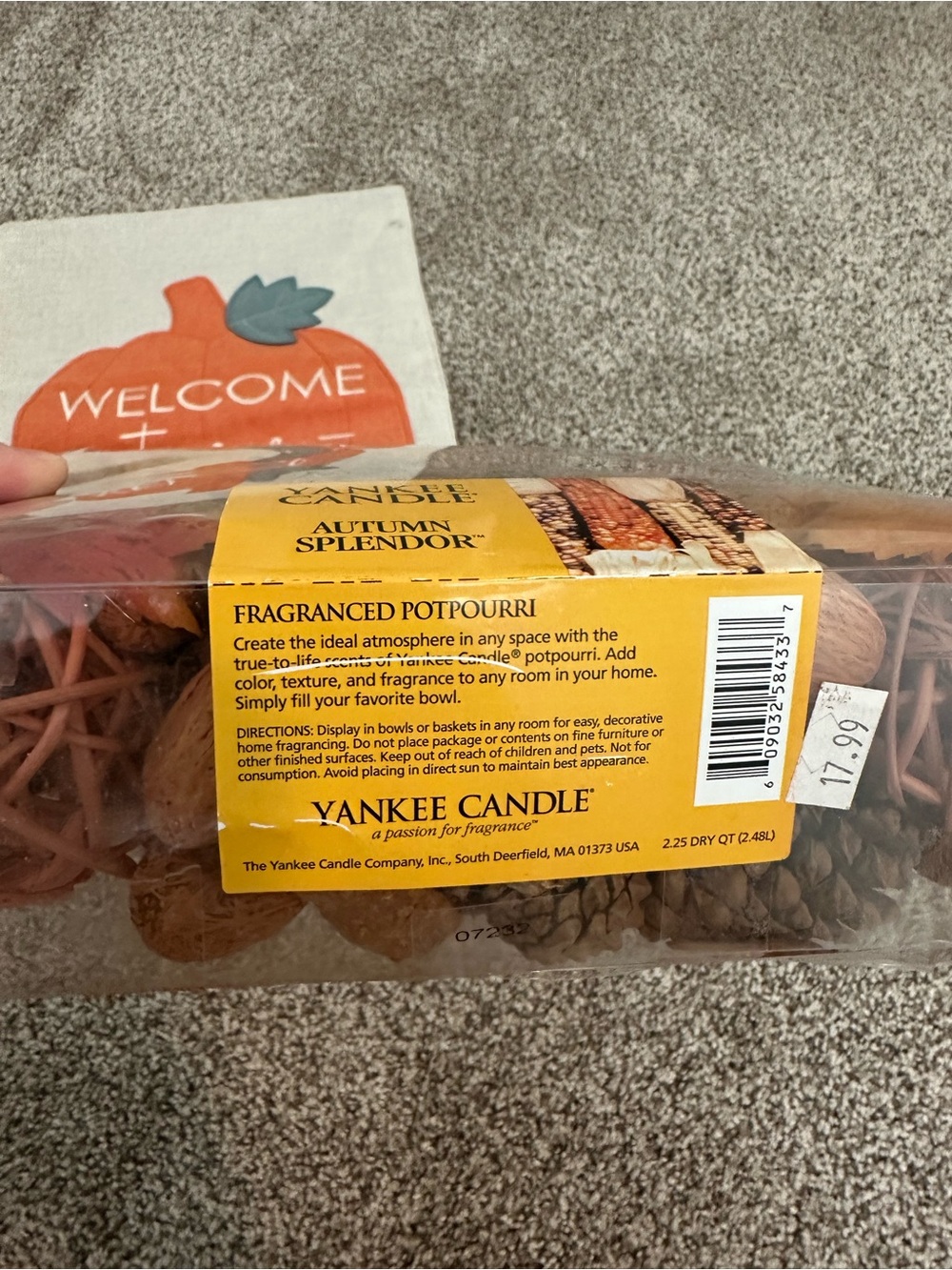Autumn Fall Decor Yankee Candle Potpourri & Outdoor Yard Flag - Picture 4 of 5